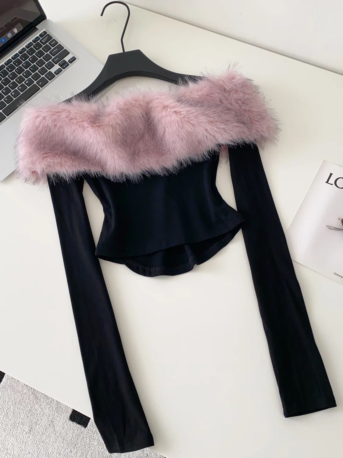 Loving on you top CTO935 images